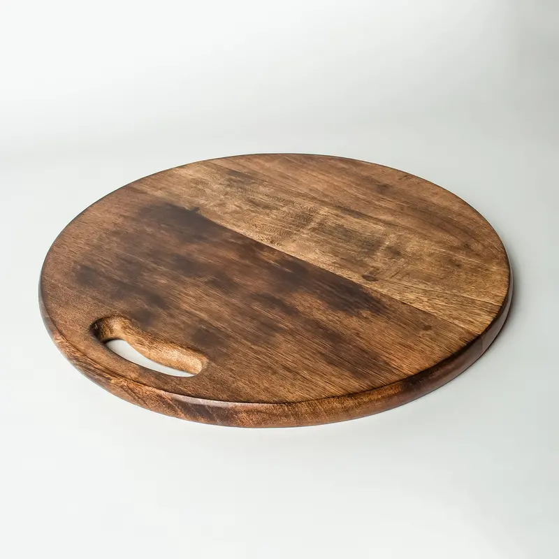 18-Inch Round Acacia Chopping Board – Knife-Friendly, Handle-Equipped Cutting Surface 1