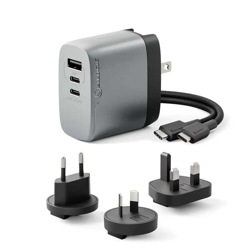 Alogic 3-Port 67W Gan Travel Charger With Multi-Country Adapters 1
