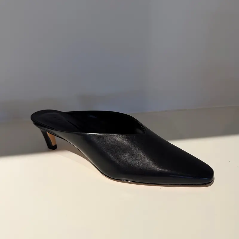 Amalie Minimalist Leather Mules In Black 1