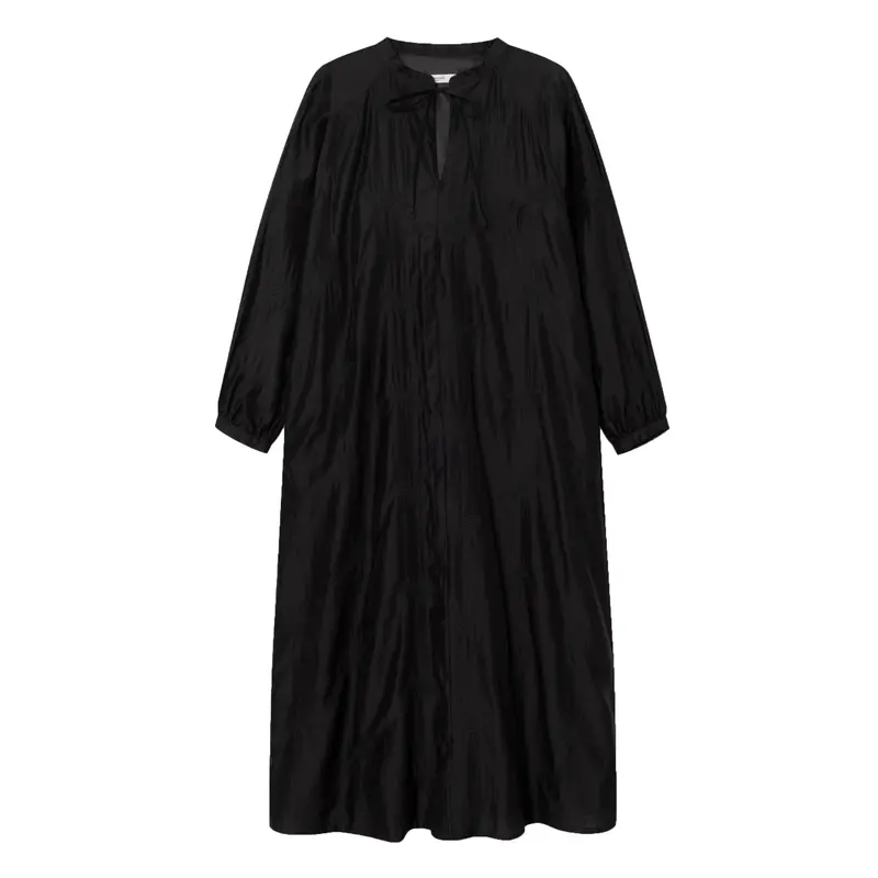 Anju Slip Dress – Elegant Black Silky Fabric 1