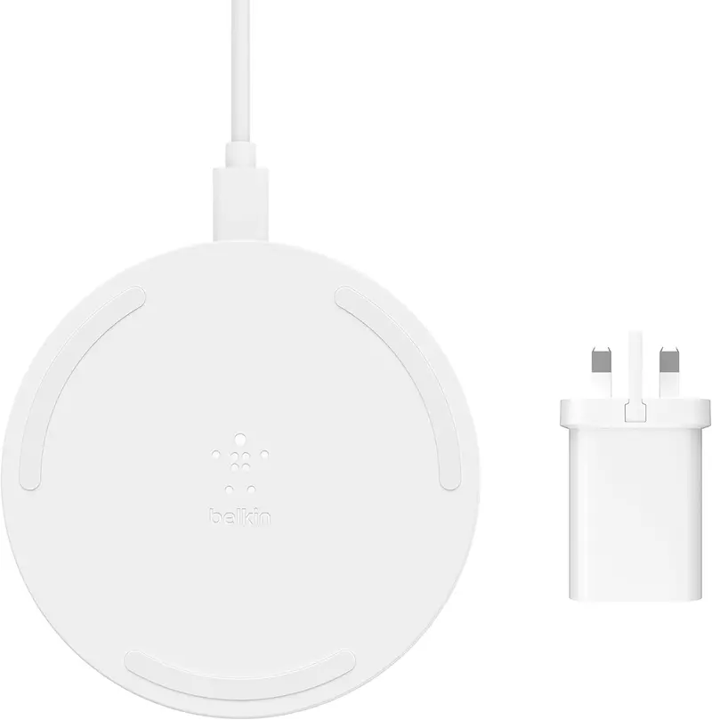 Belkin Boost↑Charge Wireless Charging Pad + 24W Wall Adapter – 15W Qi-Certified Combo 1