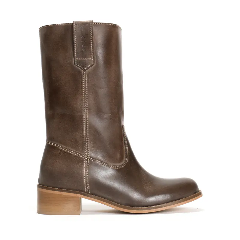 Julia Ankle Boots In Escovado Dark Brown Leather 1