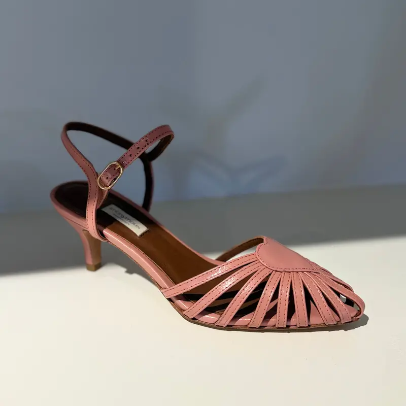 Keesha 55 Crinkled Polished Goat Leather Pumps In Misty Coral 1