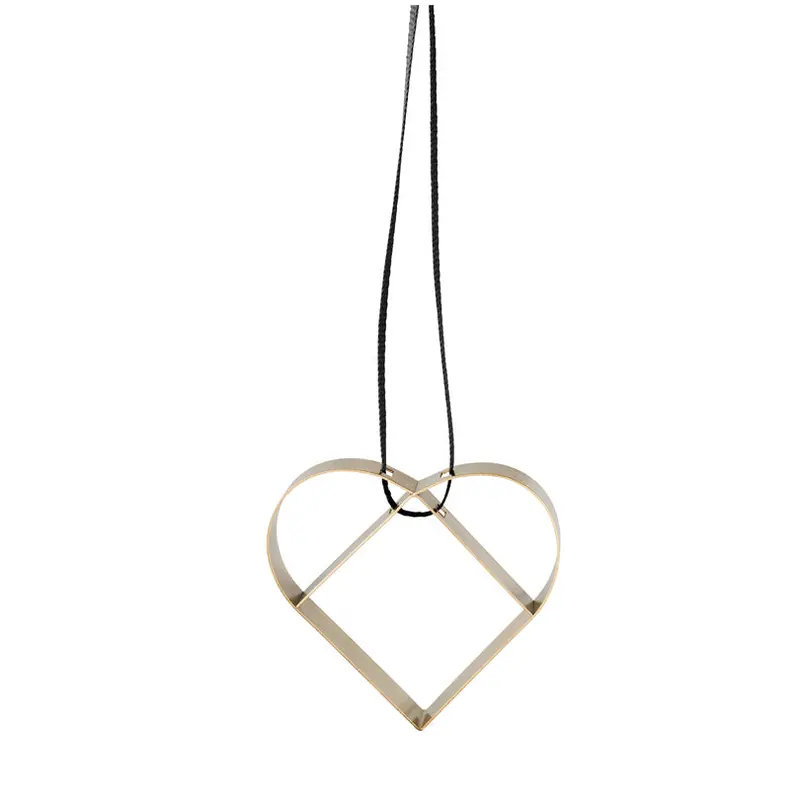 Mini Heart Wall Ornament – Figura Design (5 × 1.3 × 5 Cm) 1
