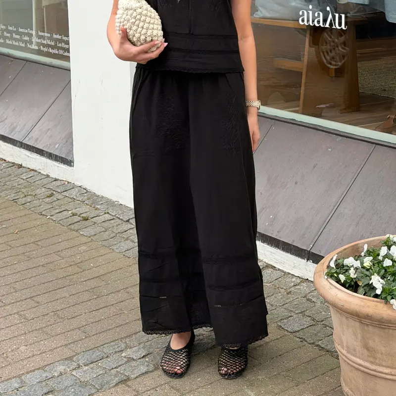 Ryan 2 High-Waisted Skirt In Charcoal Black 1